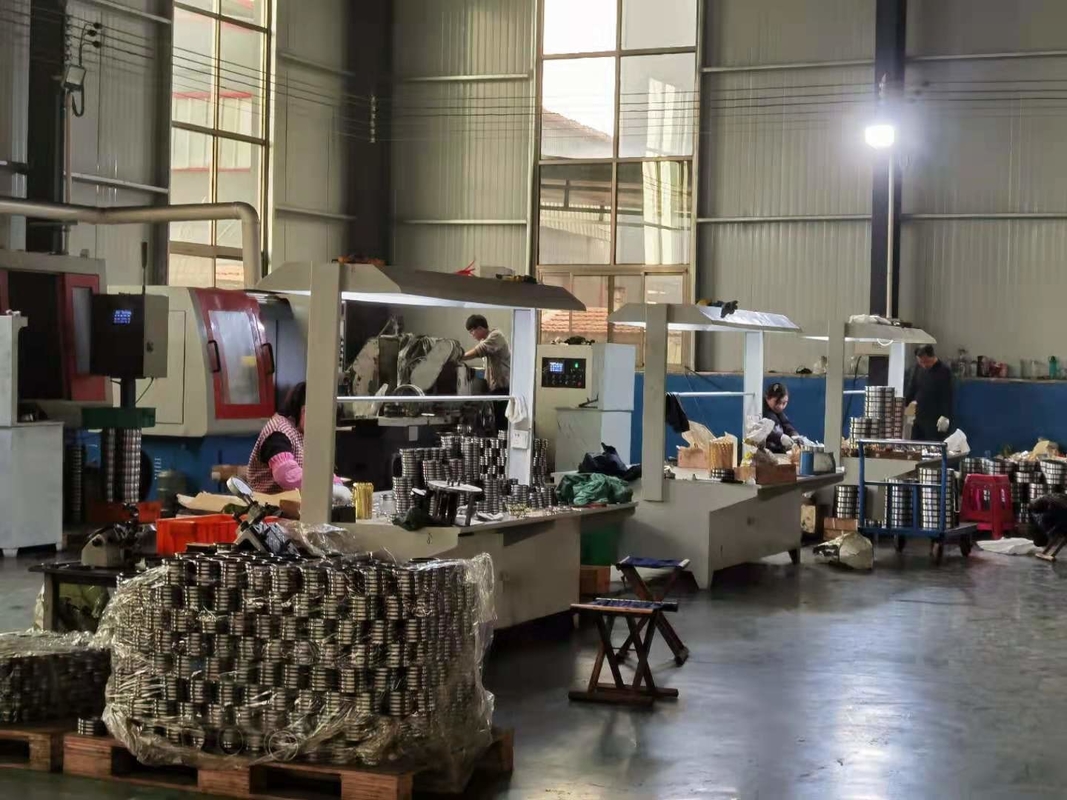 Εστία ελαστικών μπροστινών τροχών MB303865 για το Mitsu bishi Spacewagon 40*80*34/36